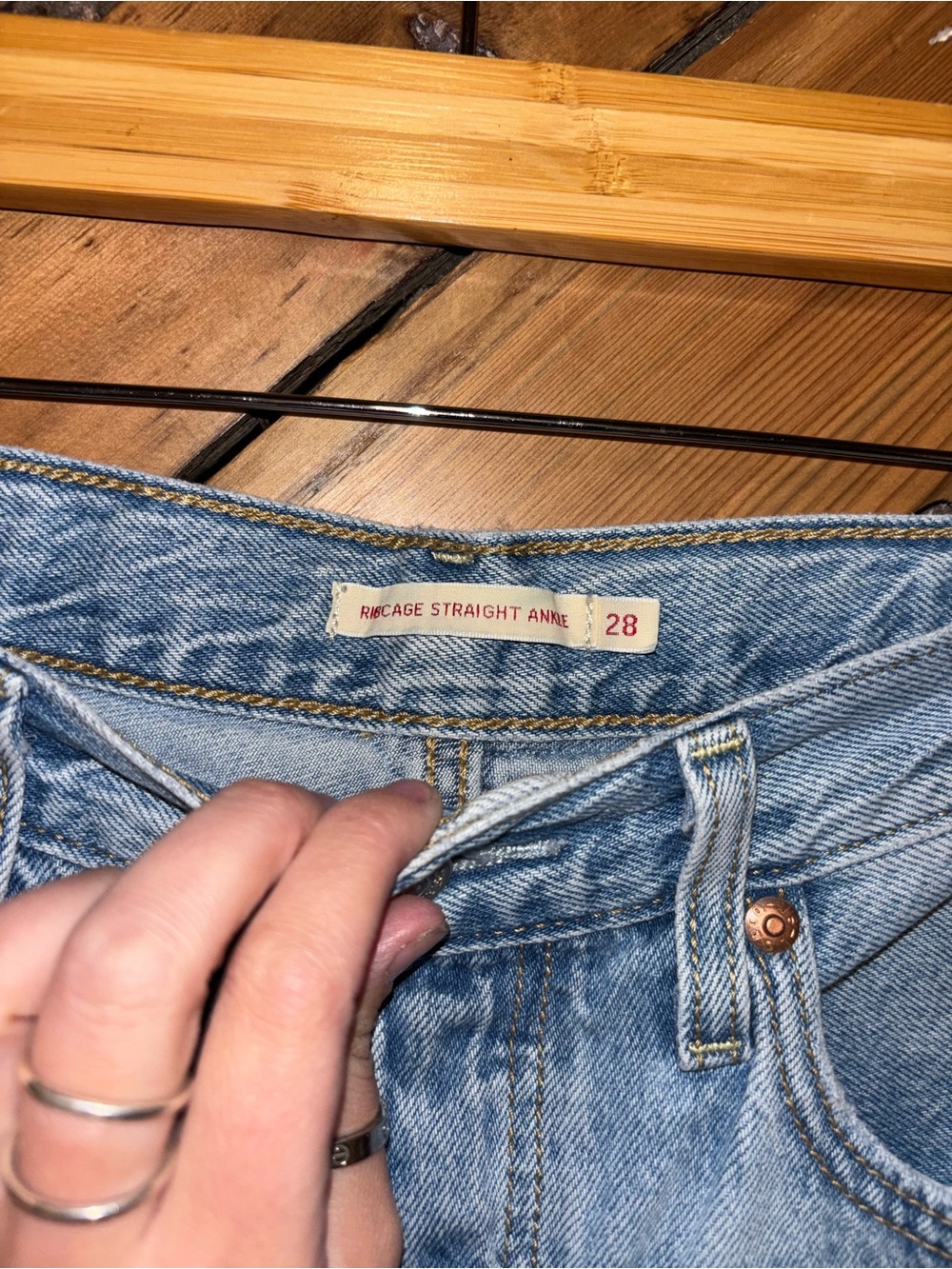 Levi's Ribcage Straight Light Wash Ripped Jeans - Picture 3 of 3